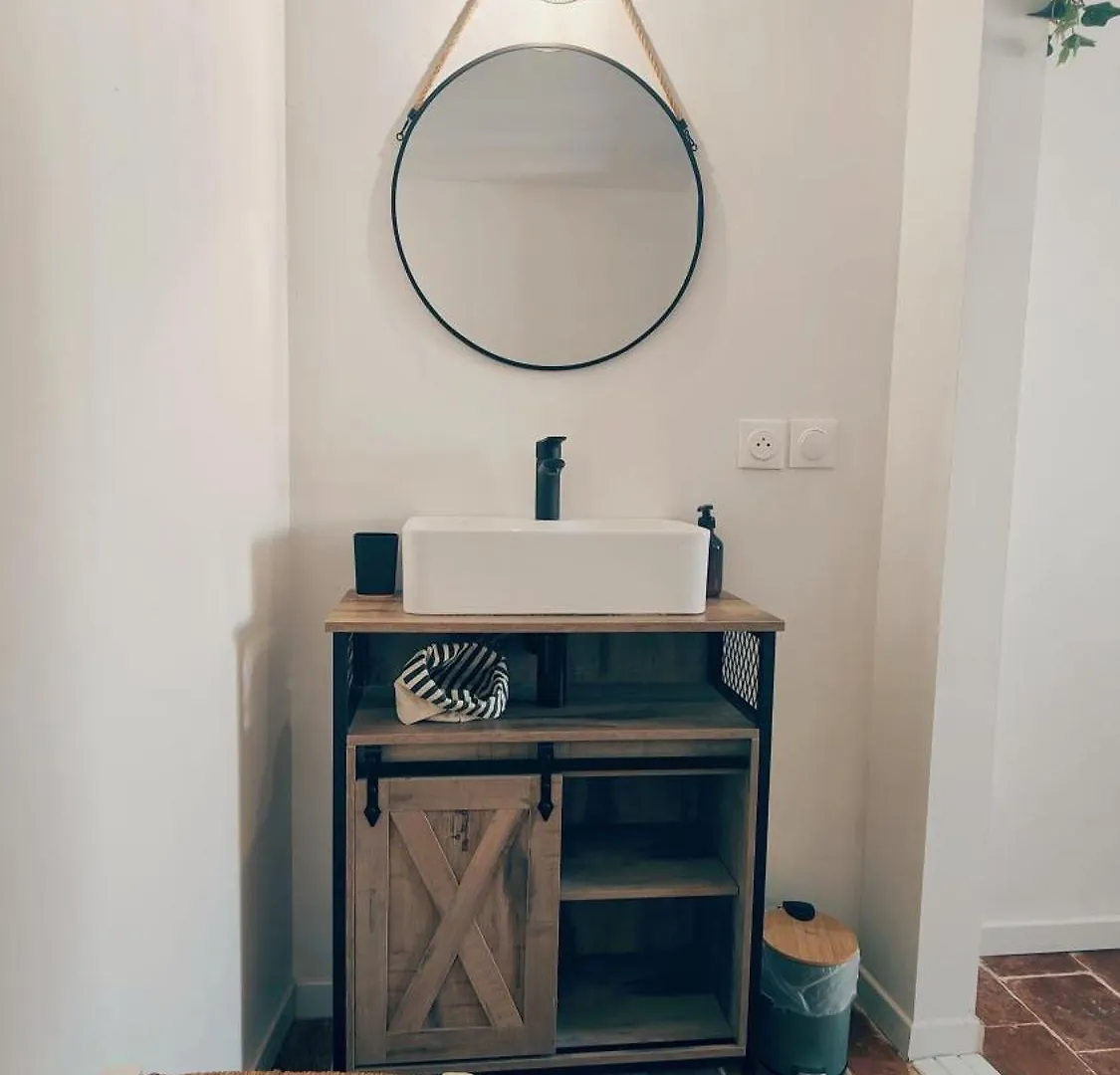 Maison La Belle De Cadenet Proche Lourmarin Holiday home