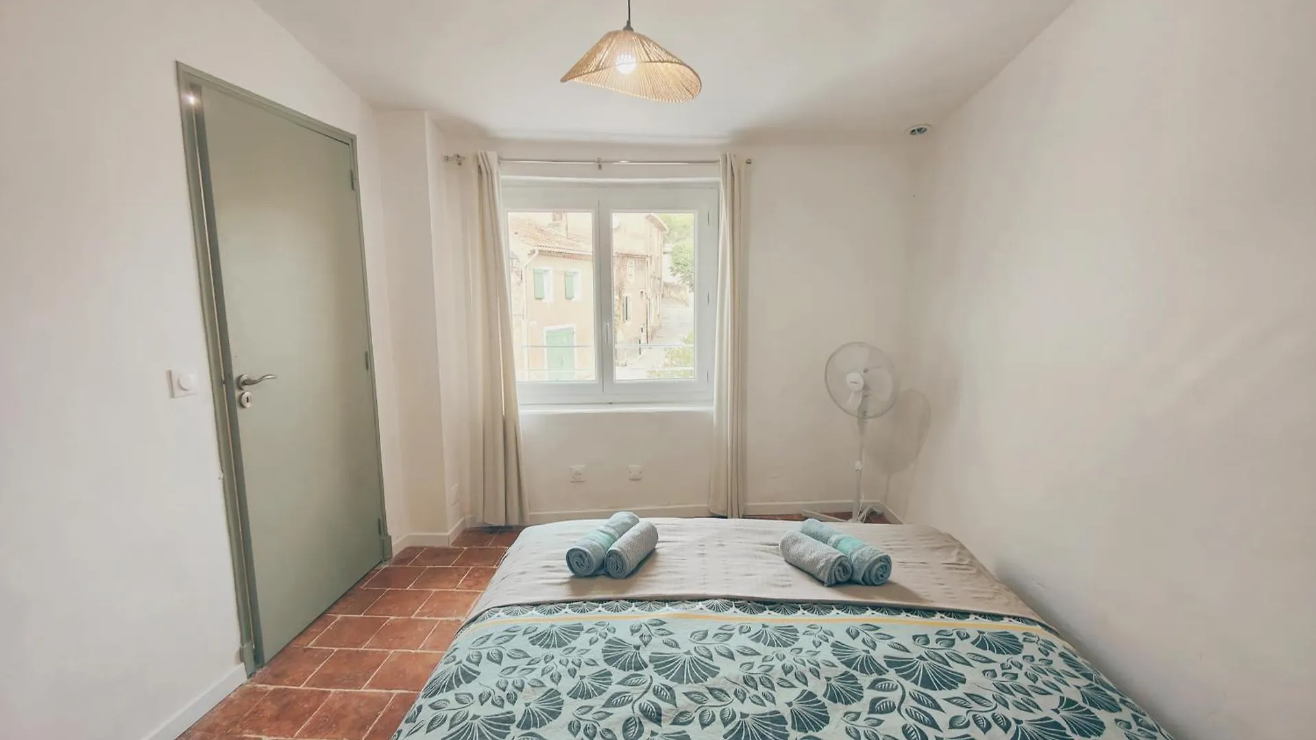 Maison La Belle De Cadenet Proche Lourmarin 0*,