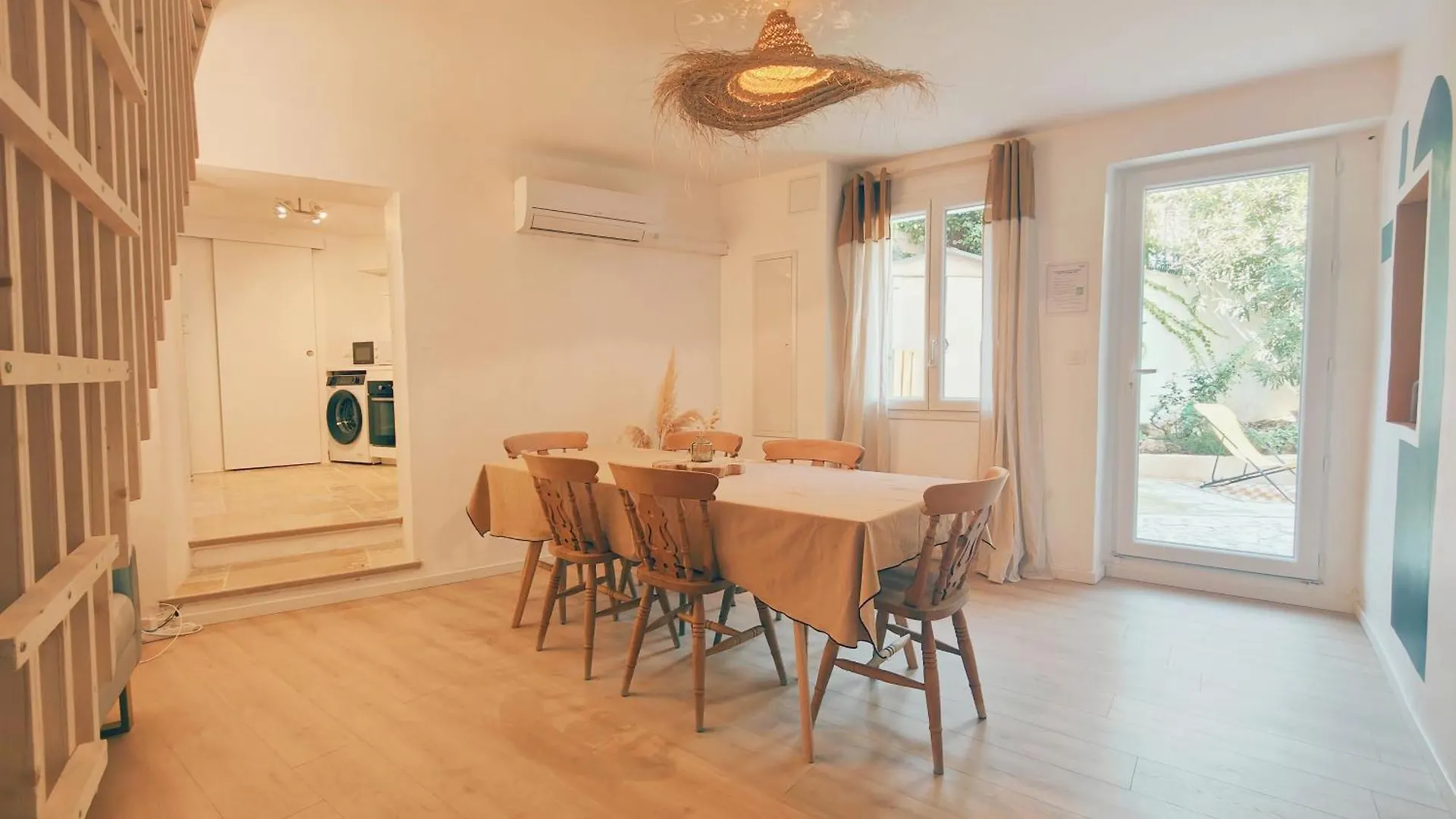 Holiday home Maison La Belle De Cadenet Proche Lourmarin